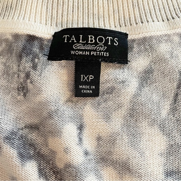Talbots Gray White Floral 3D Silk Blend 3/4 Sleeve button Front Cardigan Size XL - Picture 3 of 7